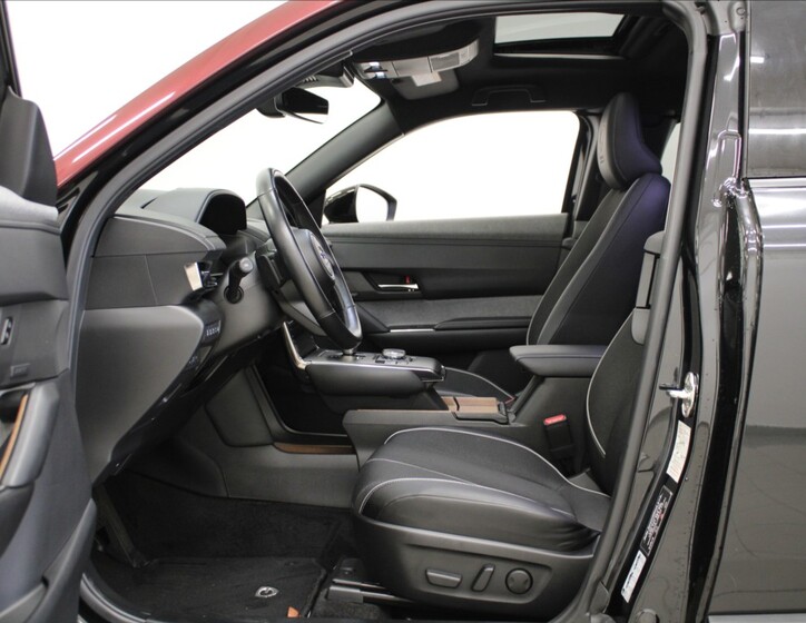 Mazda MX-30 6
