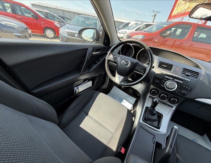 Mazda 3 21