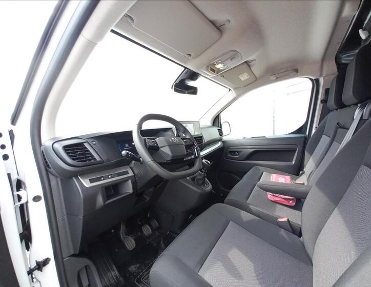 Toyota ProAce 13