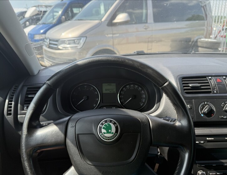 Škoda Roomster 10