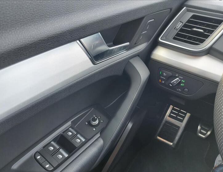 Audi Q5 30