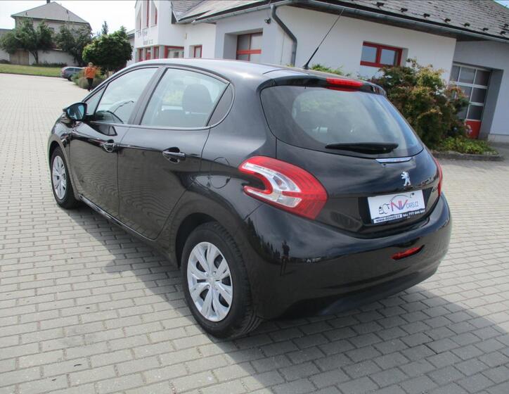 Peugeot 208 34
