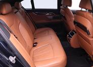 BMW Řada 7 16