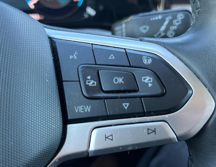Volkswagen Golf 23