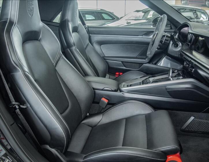 Porsche 911 18
