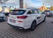 Hyundai i30 4