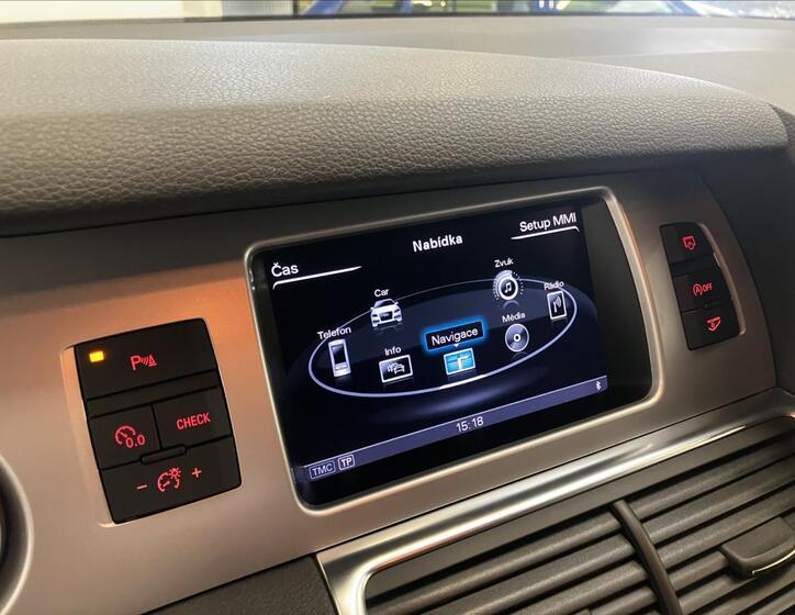 Audi Q7 9