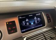 Audi Q7 9
