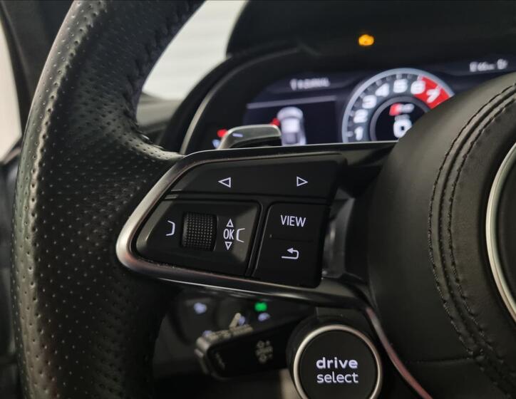 Audi R8 20