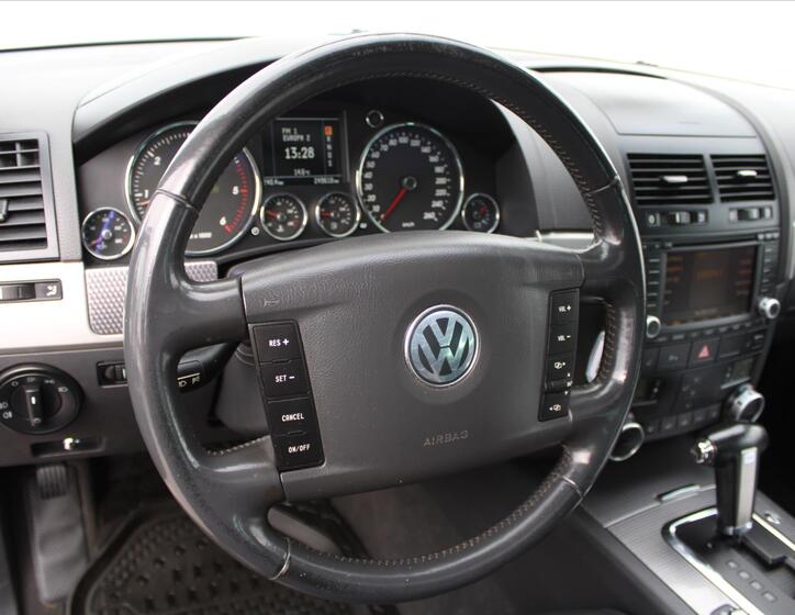Volkswagen Touareg 14