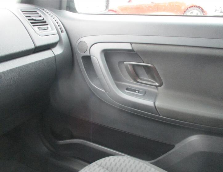 Škoda Roomster 16