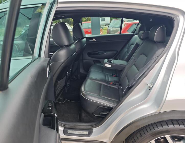 KIA Sportage 11