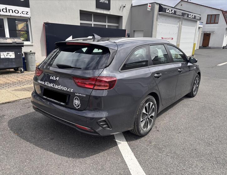 KIA Ceed 4