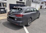 KIA Ceed 4