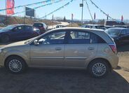 KIA Rio 4