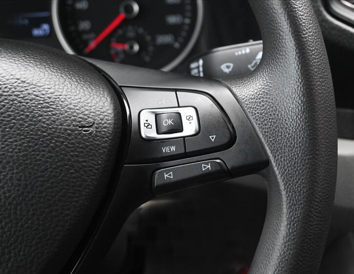 Volkswagen Crafter 18