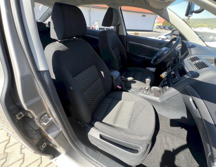 Škoda Octavia 16