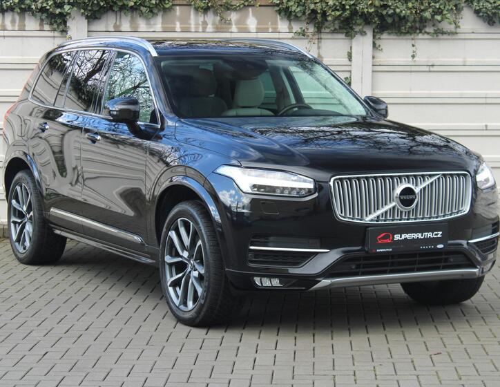 Volvo XC90 1