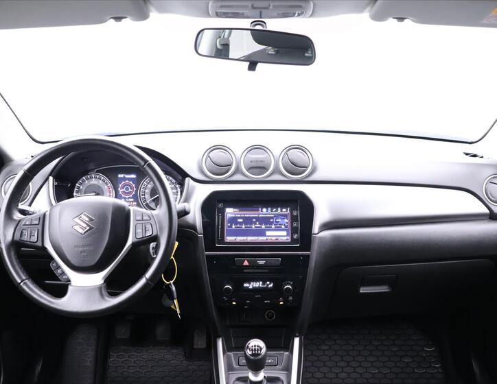 Suzuki Vitara 23