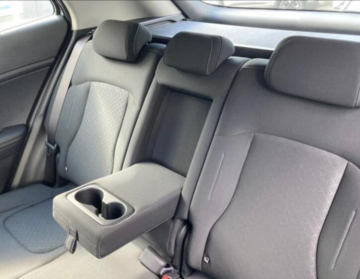 KIA Sportage 4