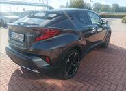 Toyota C-HR 4