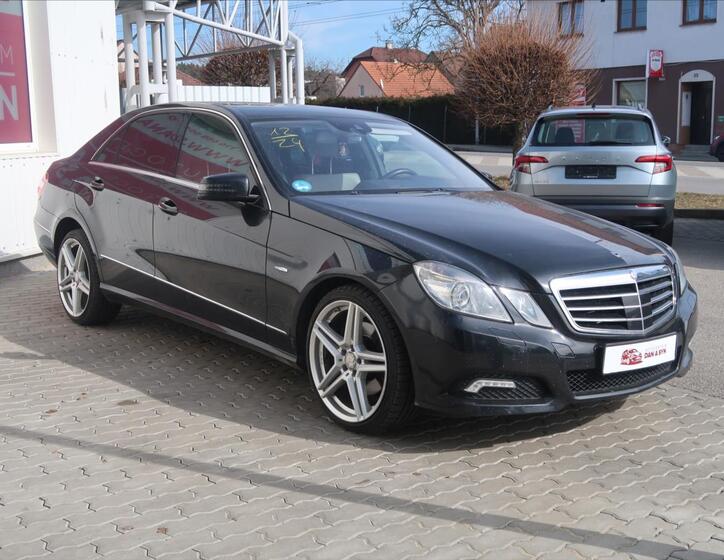 Mercedes-Benz Třídy E 2