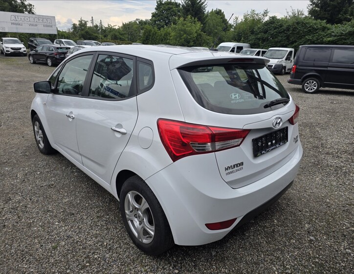 Hyundai ix20 6