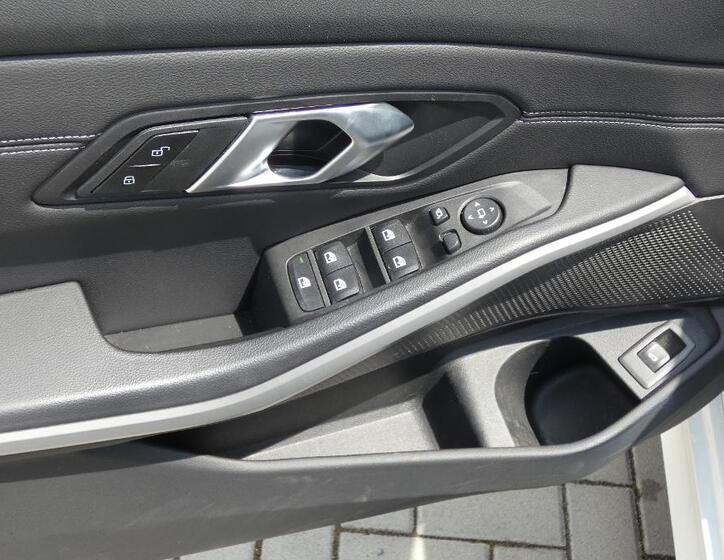 BMW Řada 3 9