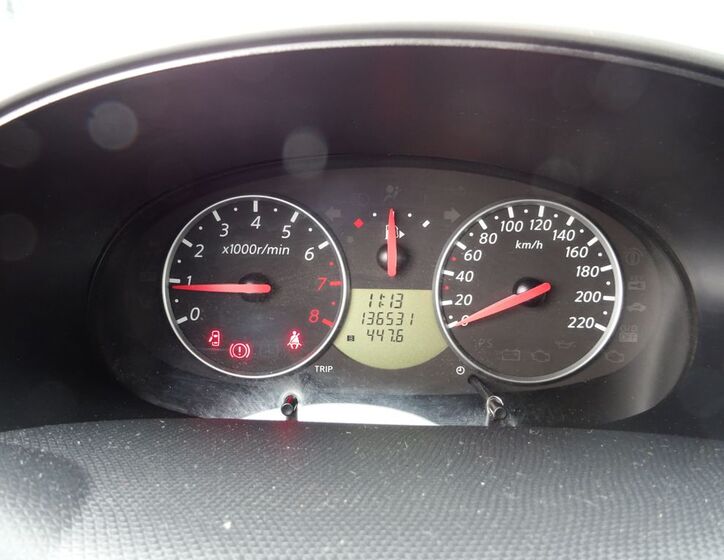 Nissan Micra 11