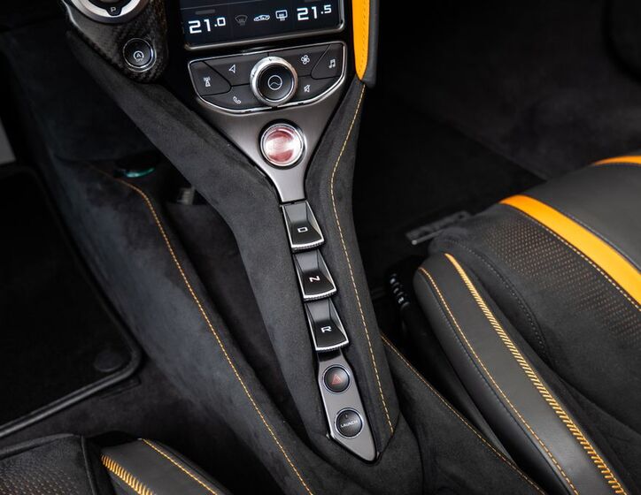 McLaren 720S 12