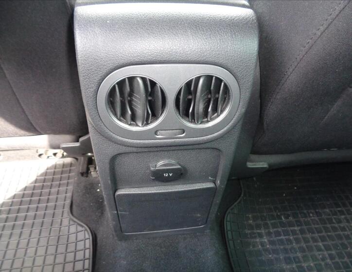 Volkswagen Tiguan 11