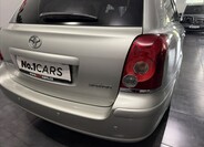 Toyota Avensis 28