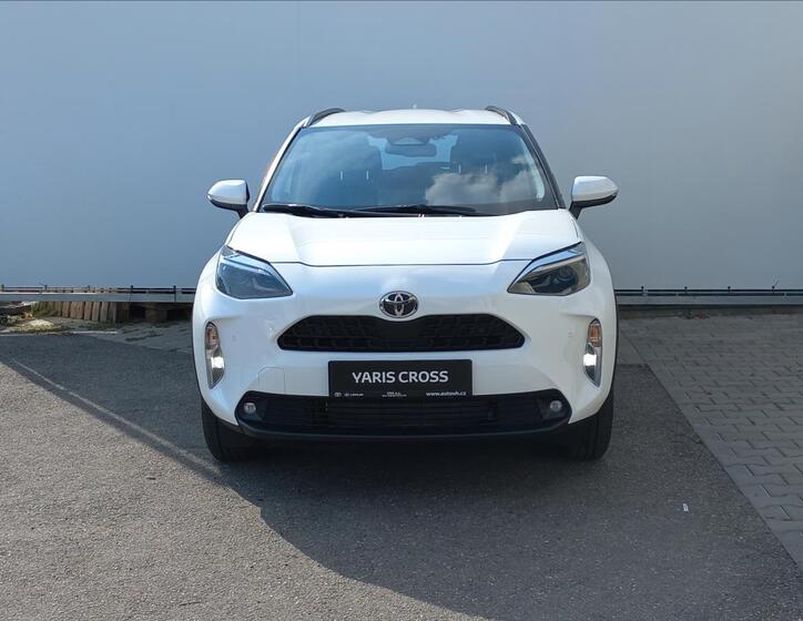Toyota Yaris Cross 4