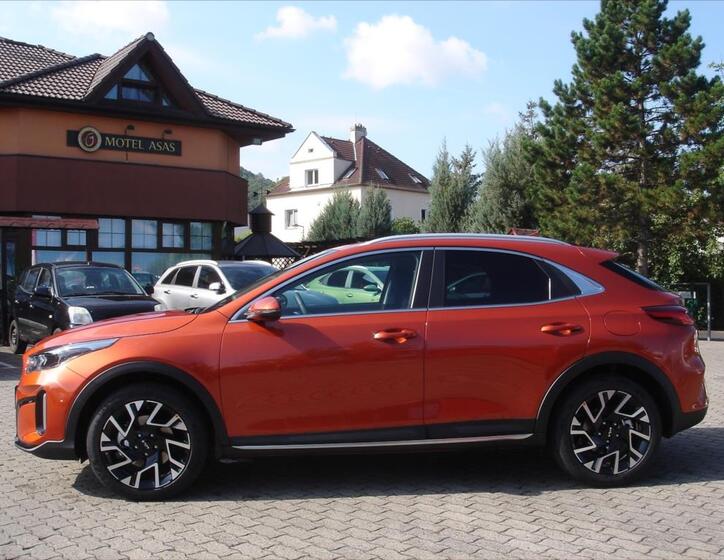 KIA XCeed 6
