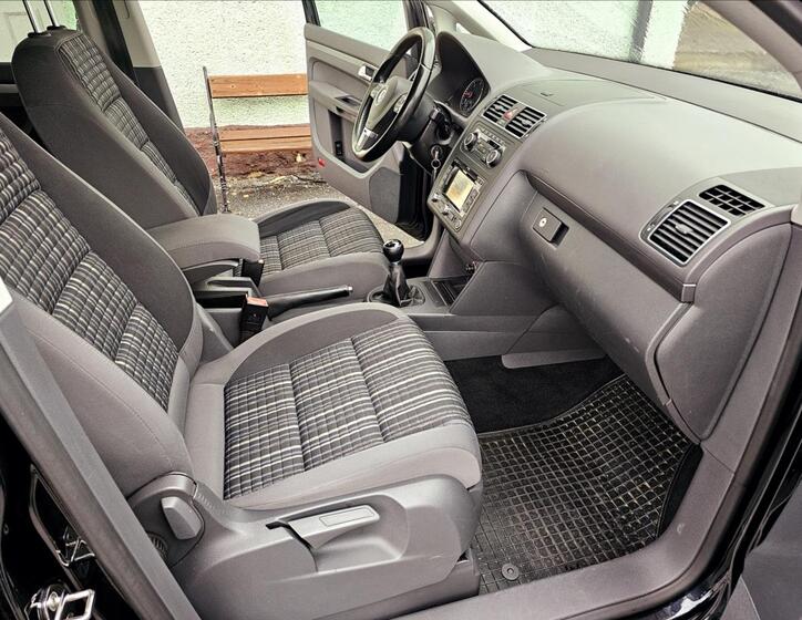 Volkswagen Touran 34