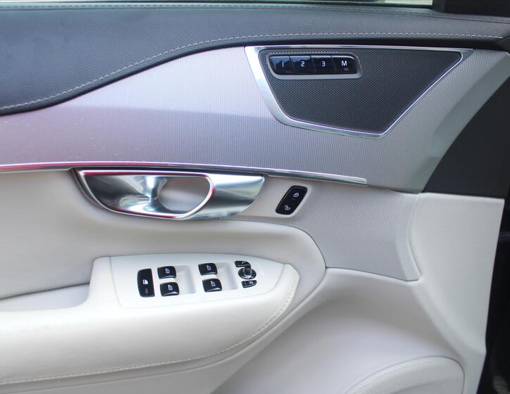 Volvo XC90 19