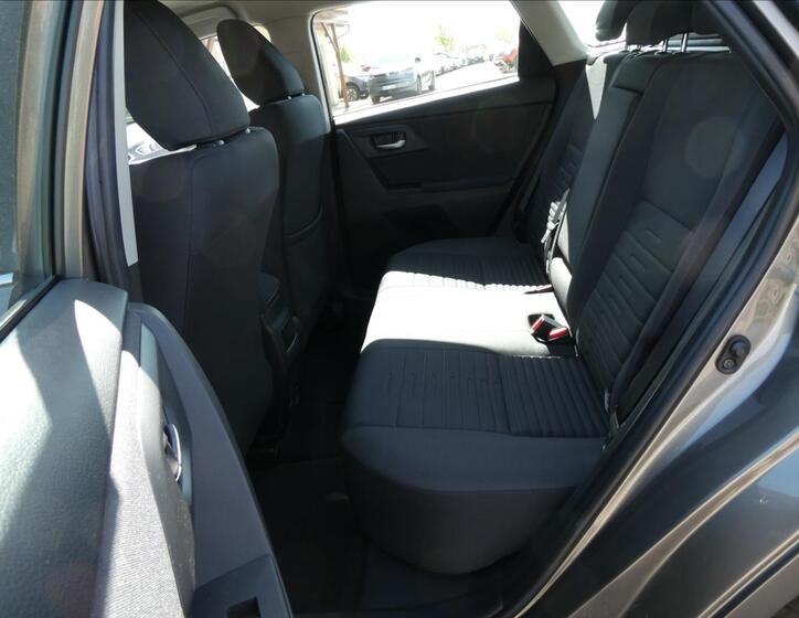 Toyota Auris 24