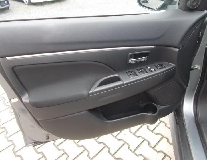 Mitsubishi ASX 26