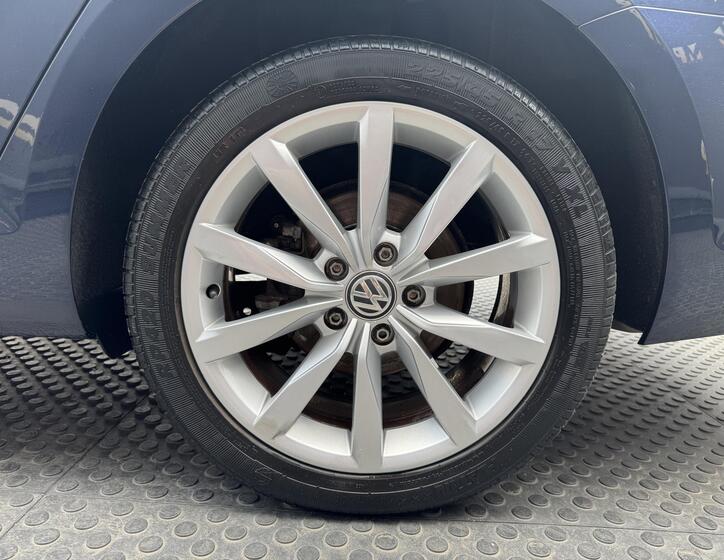 Volkswagen Golf 42
