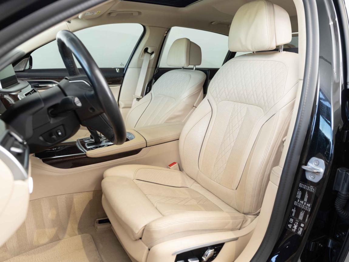 BMW Řada 7