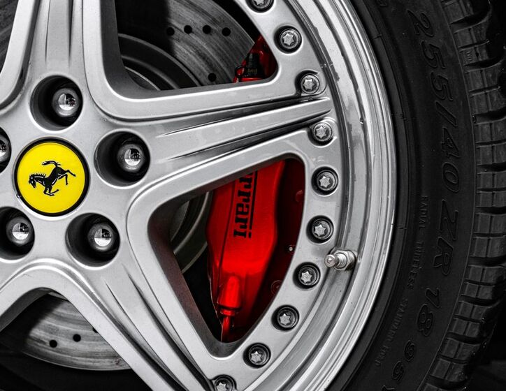 Ferrari 550 12