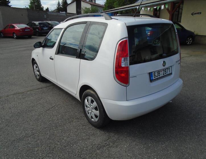 Škoda Roomster 2