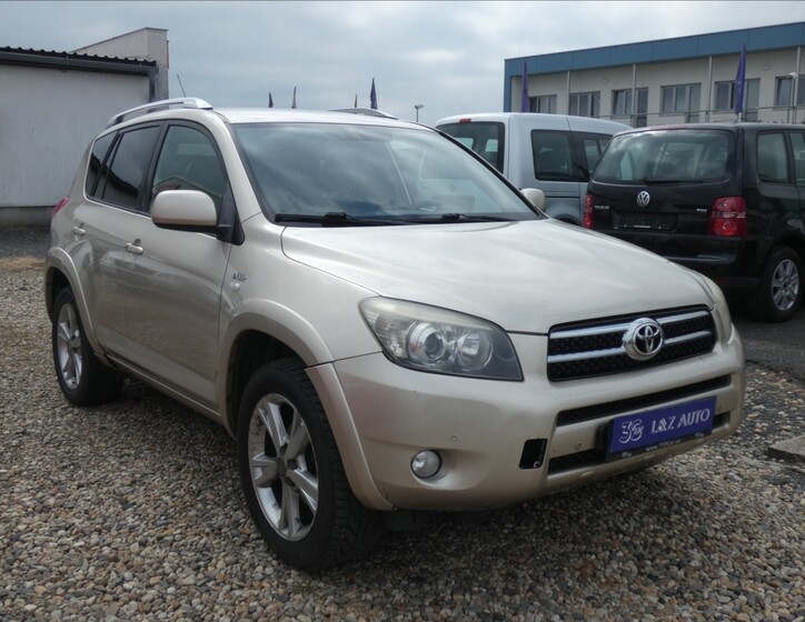 Toyota RAV4 3