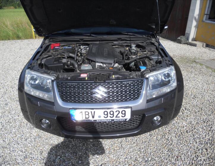 Suzuki Grand Vitara 21