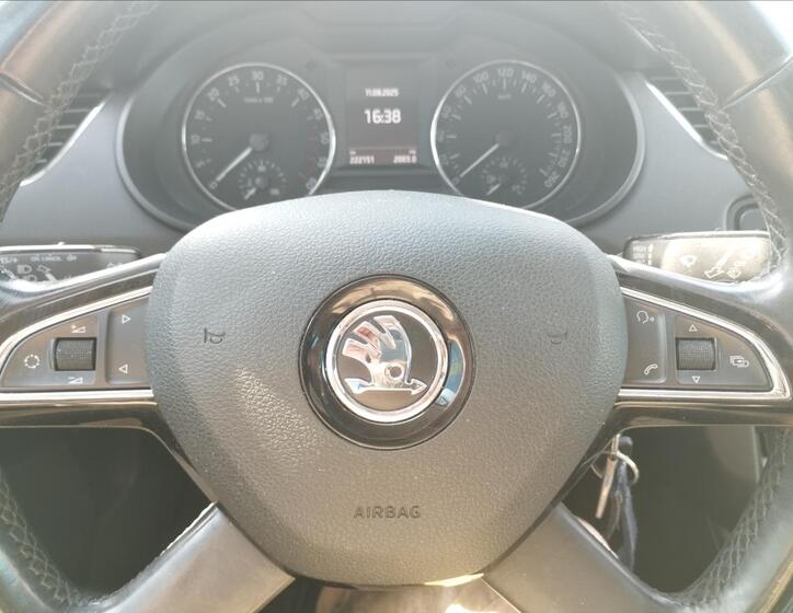 Škoda Octavia 12