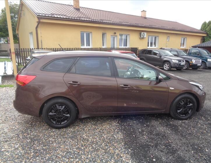 KIA Ceed 8