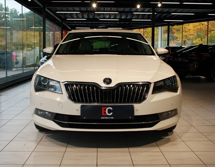 Škoda Superb 2