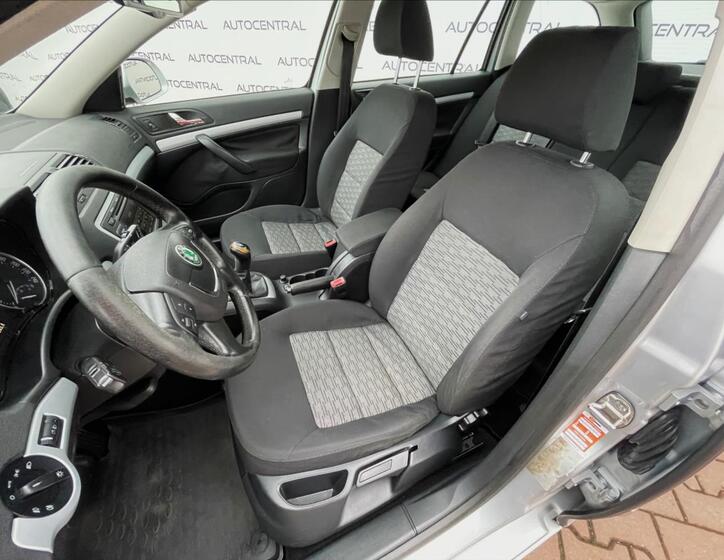 Škoda Octavia 11