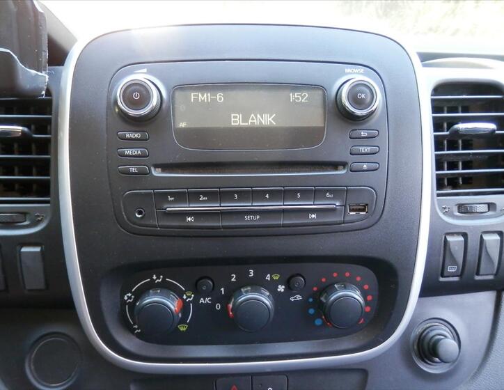 Opel Vivaro 16