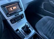 Volkswagen Passat 9